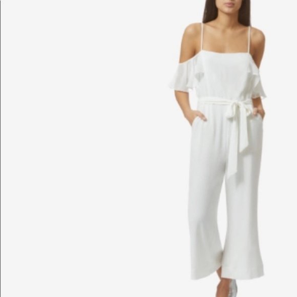 Avec Les Filles Ruffle Off Shoulder Belted Culotte Cropped Jumpsuit White Size 6 - Picture 8 of 8